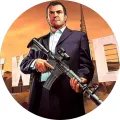 Postava Michaela z hry GTA s automatickou puškou před městem při západu slunce, kulatý jedlý obrázek na dort