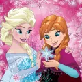 Elsa a Anna z Ledového království s třpytivou sněhovou vločkou na sytě růžovém pozadí, jedlý obrázek na dort
