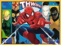 Komiksové panely se Spidermanem vystřelujícím pavučinu, efekt THWIPP a superhrdinové v barevných políčkách, jedlý obrázek na dort