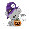 Šedý plyšový medvídek s velkými očima sedí vedle dýně, na hlavě fialovo-černý klobouk, nápis Happy Halloween, jedlý obrázek na dort