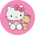Bílá kočička Hello Kitty s růžovou mašlí a plyšovým medvídkem na sytě růžovém pozadí, jedlý obrázek na dort