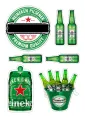 Hranatý jedlý obrázek se zeleným pivním sudem, chladicím vědrem s lahvemi a kulatým logem Heineken s červenou hvězdou, jedlý obrázek na dort