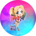 Kreslená Harley Quinn v anime stylu s pálkou na zářivém růžovo-tyrkysovém pozadí, jedlý obrázek na dort
