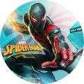 Spiderman v černém obleku letí nad tyrkysovým městem s červenými detaily a žlutočerveným logem, jedlý obrázek na dort
