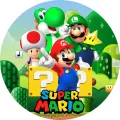 Kulatý jedlý obrázek Super Mario s Luigim, Yoshim a Toadem před zelenými kopci, žlutými bloky a nápisem, jedlý obrázek na dort