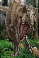 Tyranosaurus rex s otevřenou tlamou mezi kapradinami pravěkého lesa, hnědé a zelené tóny, jedlý obrázek na dort