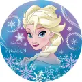 Princezna Elsa z Ledového království s dlouhým světlým copem na tyrkysovo-fialovém pozadí mezi sněhovými vločkami, jedlý obrázek na dort