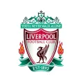 Kulatý erb fotbalového klubu Liverpool s červeným štítem, zelenými stuhami a plameny na bílém pozadí, jedlý obrázek na dort