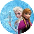 Princezny Elsa a Anna s ledovou číslicí 4 na modrém pozadí, kulatý jedlý obrázek na dort