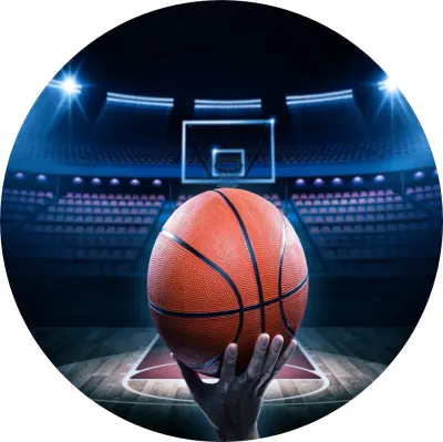 Basketbal – ruka s míčem a stadion – jedlý papír na dort