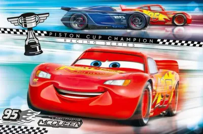 Cars – McQueen na trati a modré pozadí – obdélníkový jedlý papír na dort