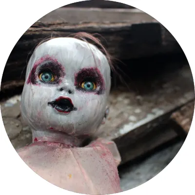 Halloween – popraskaná panenka s modrýma očima – jedlý papír na dort