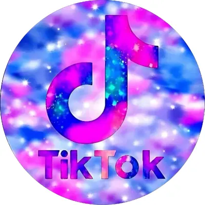 TikTok – logo na pozadí noční oblohy a mlhovin – jedlý papír na dort
