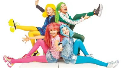 Lollipopz – usměvavá čtveřice na bílém pozadí – obdélníkový jedlý papír na dort
