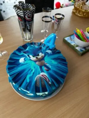 Fotka od zákaznice Pavla – Jedlý papír SONIC máme jako jedlý papír i fondán
