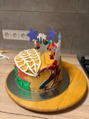 Fotka od zákaznice Martina – Jedlý papír SPIDERMAN s číslem 1-9 dle výběru v nabídce jedlý papír i fondán