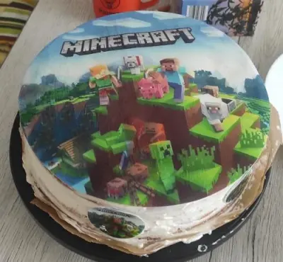 Fotka od zákaznice Eva – Obrázek na jedlém papíru: MINECRAFT v nabídce jedlý papír i fondán