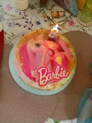 Fotka od zákaznice MARTINA – Jedlý papír BARBIE - UNICORN máme jako jedlý papír i fondán