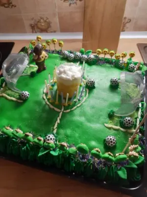 Fotka od zákaznice Jana – Vynikající marcipán 1:5 travnatě zelený 250g - FunCakes | Skvělé pro Váš domácí dort
