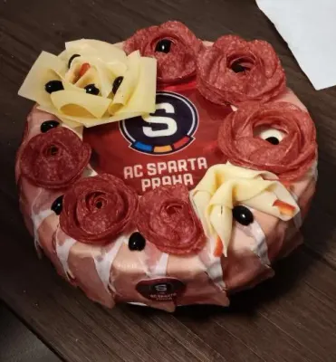 Fotka od zákaznice Simona – Jedlý papír SPARTA PRAHA - NOVÝ ZNAK máme jako jedlý papír i fondán