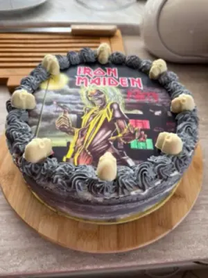 Fotka od zákaznice Hana – Jedlý papír IRON MAIDEN máme jako jedlý papír i fondán