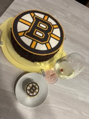 Fotka od zákaznice Jana – Jedlý papír BOSTON BRUINS máme jako jedlý papír i fondán