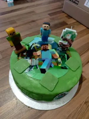 Fotka od zákaznice Lucie – Jedlý papír MINECRAFT máme jako jedlý papír i fondán