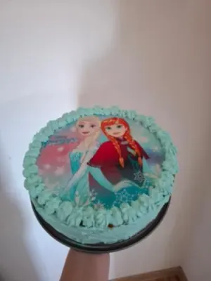 Fotka od zákaznice Monika – Jedlý papír FROZEN máme jako jedlý papír i fondán