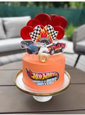 Fotka od zákaznice Monika – Jedlý papír Hot Wheels pro obdélníkový dort