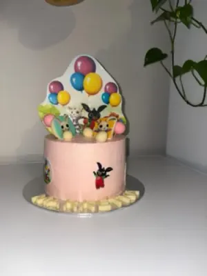 Fotka od zákaznice Růžena – Jedlý papír na CUPCAKES: BING 6,4cm 12ks v nabídce jedlý papír i fondán