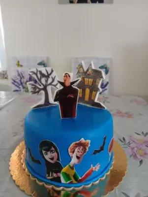 Fotka od zákaznice Iveta – Jedlý papír HOTEL TRANSYLVANIA v nabídce jedlý papír i fondán