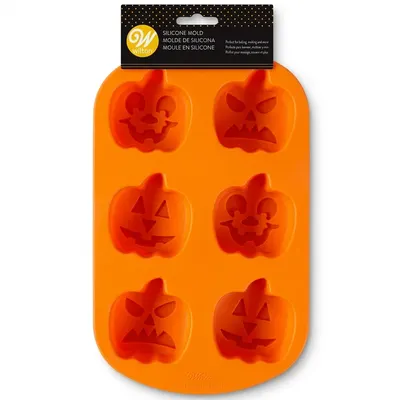 Silikonová forma Wilton na velkou 3D dýni pro pečení a přípravu želé a čokoládových dezertů