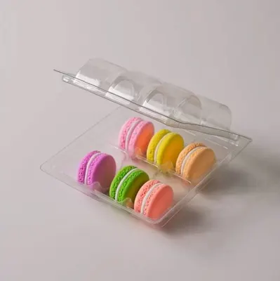 Transparentní plastový box na 6 makronek od značky Cake Star pro elegantní vystavení a balení sladkostí