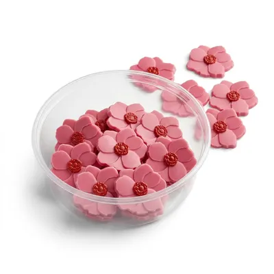 Čokoládová dekorace ve tvaru růžové magnolie pro zdobení dortů a zákusků, balení 10 kusů