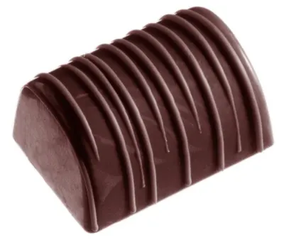 Polykarbonátová forma na pralinky Chocolate World s tunelovým tvarem a zdobením pro výrobu čokoládových bonbonů
