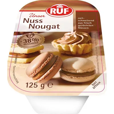 Nugátová náplň RUF s 38 % ořechů v balení 125 g na pečení dortů a rolád