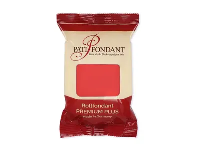 Německá potahovací hmota Pati Premium v červené barvě, balení 250 g, na potahování a modelování dortů