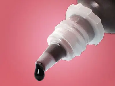 Růžová tekutá jedlá barva značky Rainbow Dust vhodná pro airbrush