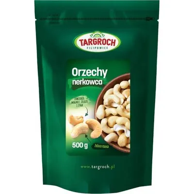 Kešu ořechy v balení 500 g od značky Targroch, jemně nasládlé a krémové, vhodné do cukrářství i jako svačina