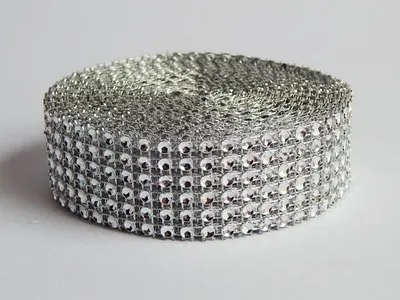 Stříbrný plastový diamantový pás na dekoraci dortů a cukrářských výrobků, šířka 3 cm, délka 4,57 m