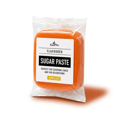 Oranžová vanilková potahovací dortová hmota SweetArt v balení 250 g pro potahování a zdobení dortů