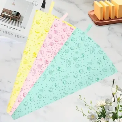 Silikonový trezírovací sáček o délce 35 cm pro nanášení krémů, šlehačky a hmot při zdobení dortů a cukrářských výrobků