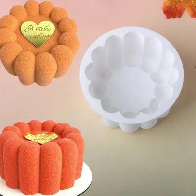 Silikonová forma kruhového tvaru o průměru 12 cm na pečení a mražené dezerty