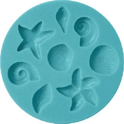 Silikonová formička ve tvaru mušle o rozměrech 1,5 x 2,5 cm pro modelování fondánu, marcipánu a čokolády od značky Cakesicq