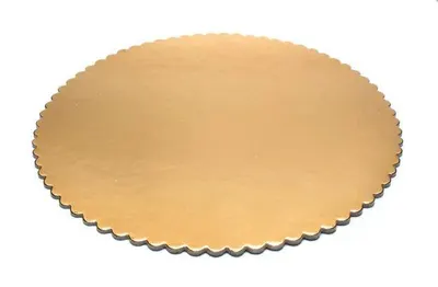 Zlatá kruhová podložka s vlnkovým okrajem pod dort o průměru 28 cm od značky Best Price