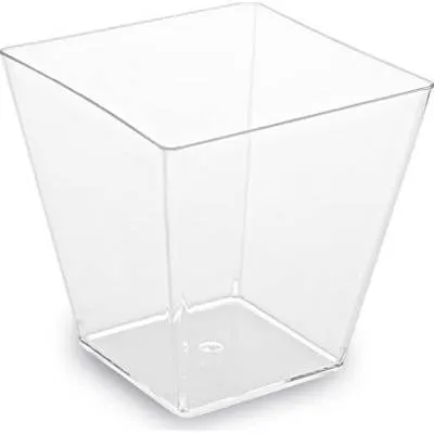 Čirý hranatý fingerfood kelímek z PS o objemu 60 ml pro servírování panna cotty a malých dezertů