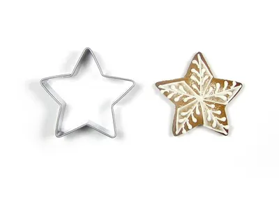 Nerezové vykrajovátko ve tvaru pětícípé hvězdy o velikosti 4,2 cm od značky Jandejsek na vykrajování cukroví a zdobení