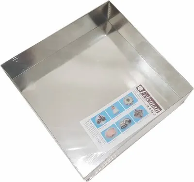Čtvercová dortová forma 16 x 16 cm z pocínovaného plechu od značky Jakub Felcman na pečení dortů