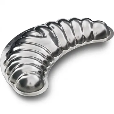 Vyklápěcí formička Kovovýroba Jeníkov na rohlíčky střední velikosti 70 x 26 mm, balení 20 kusů