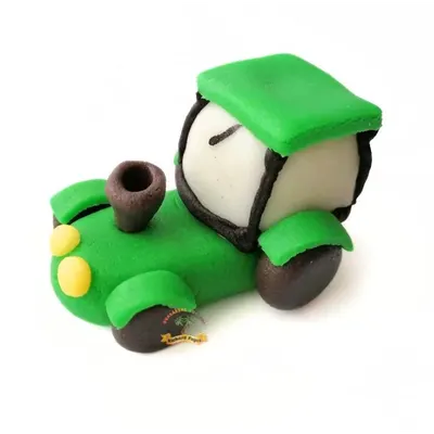 Figurka na dort zelený traktor z kokosové hmoty 70 g